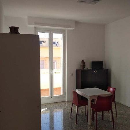 Apartment Via Raffaele Balestra Рим Екстериор снимка