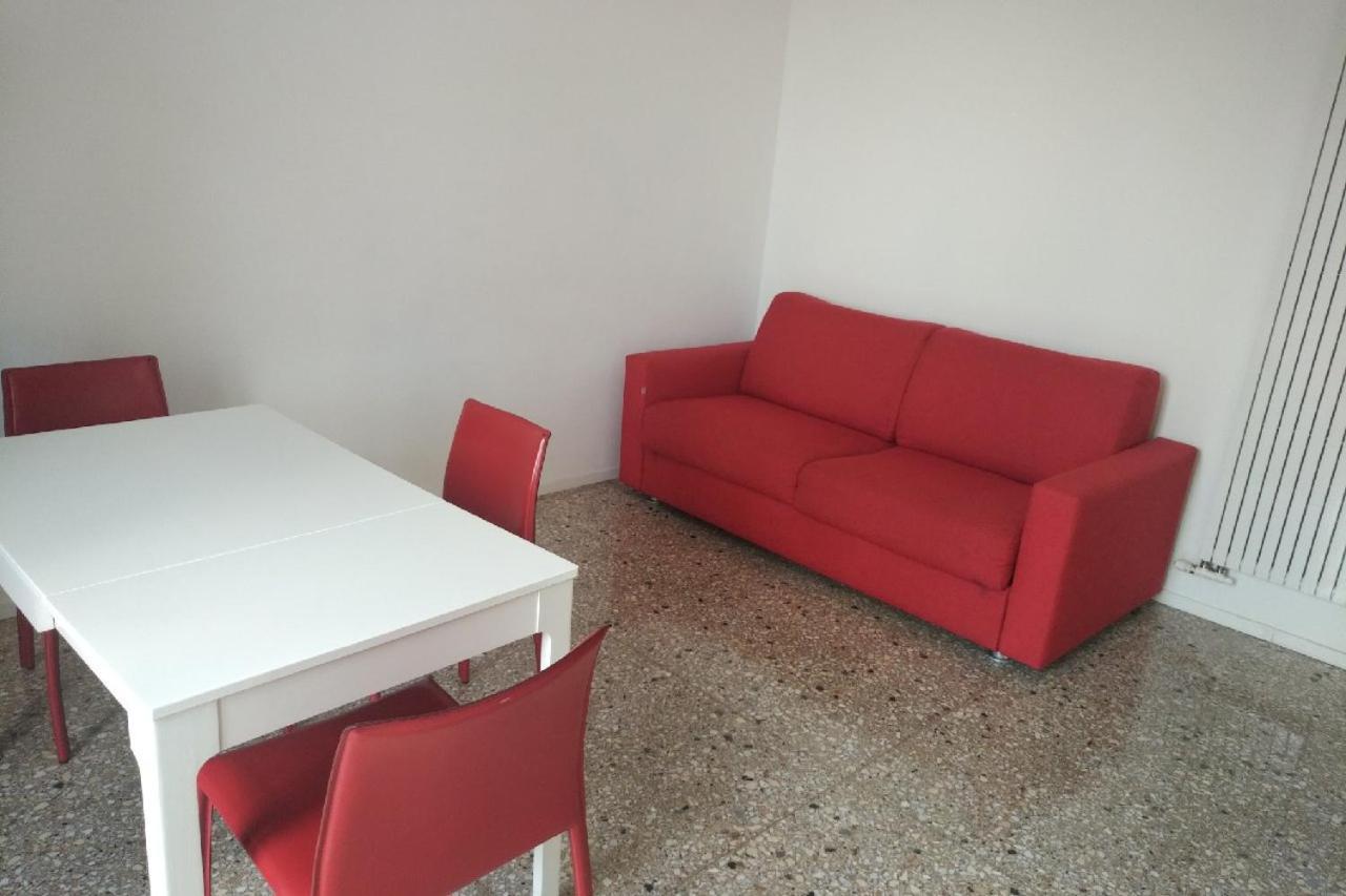 Apartment Via Raffaele Balestra Рим Екстериор снимка