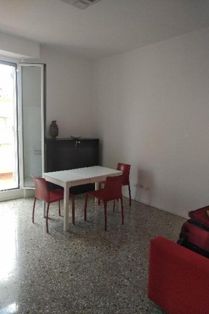Apartment Via Raffaele Balestra Рим Екстериор снимка